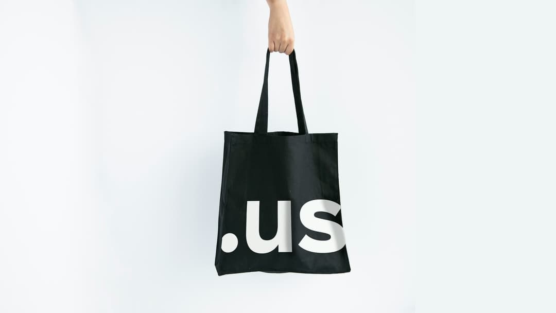 TT